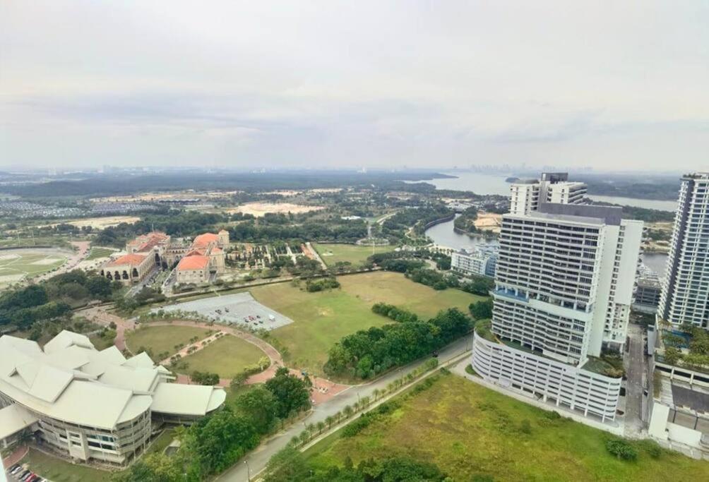 Apartment C3004 Almas Studio100mbps! Netflix By Nusajaya (Iskandar Puteri)
